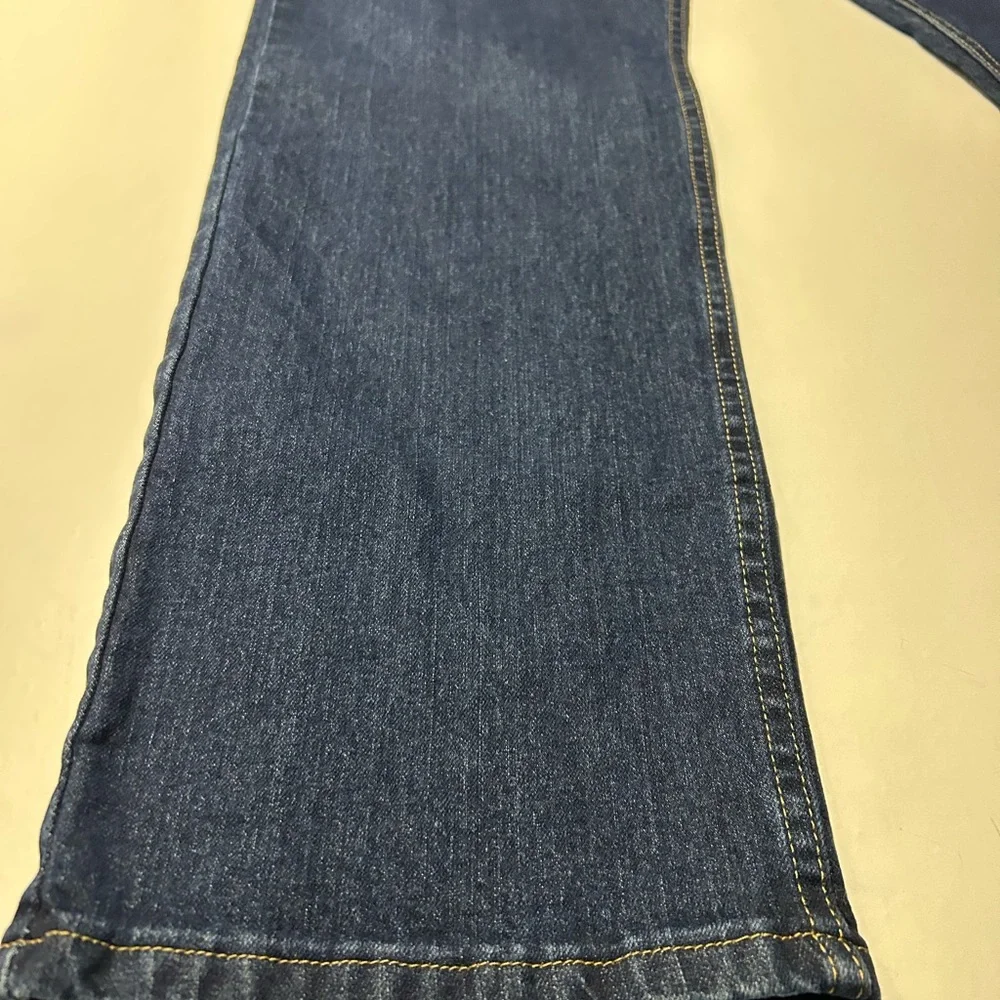 Wrangler men’s 35/32 authentic dark wash denim with stretch‎ waistband